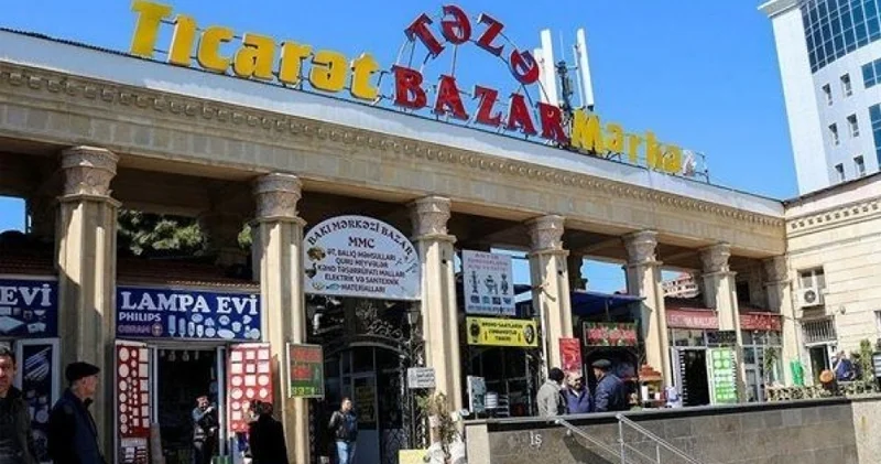 Təzə Bazar da oğurluq: Müştəri kimi getdi, 1100 manatlıq telefon oğurladı