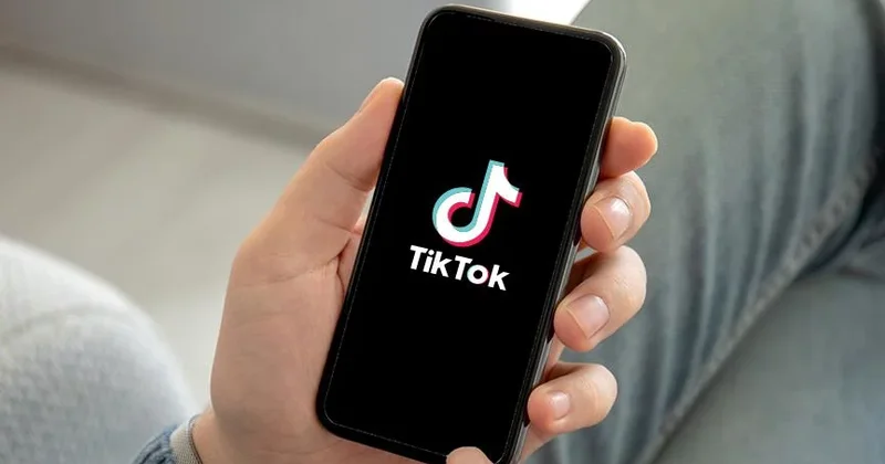 Məşhur tiktoker faciəvi şəkildə öldü: Həmin anlar anbaan yayımlandı