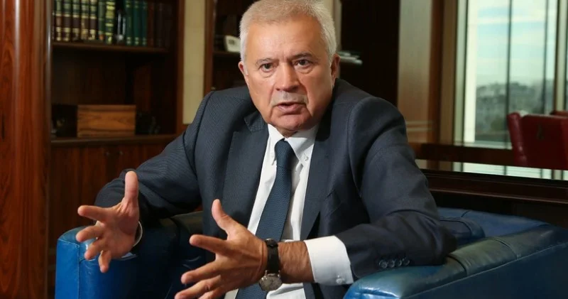 Vahid Ələkbərov ilin əvvəlindən 147 milyon dollar zərər edib