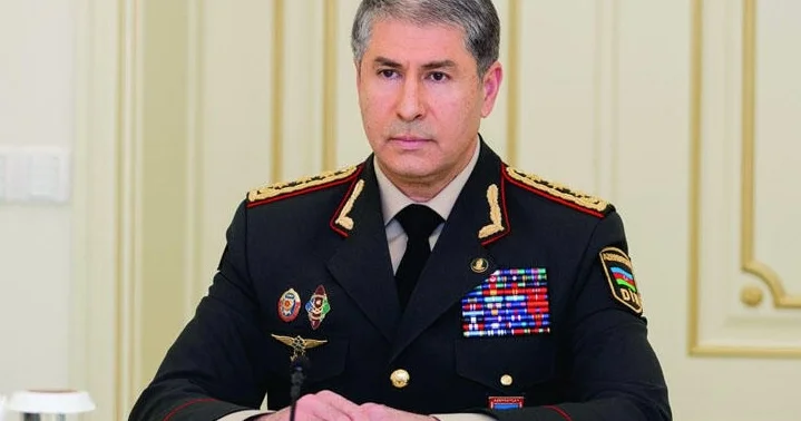 Vilayət Eyvazov vətəndaşları qəbul edib