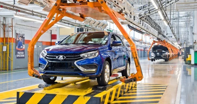 Avtovaz rəhbərliyinin ay ərzində ikinci gecikmiş etirafı