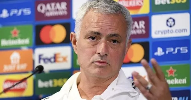 “Futbolçular “Qarabağ”a məğlubiyyətdən sonra evdən çıxmaq istəmirdilər” Mourinyo