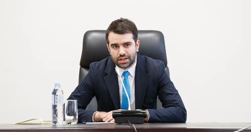Seçkilərdən üç gün sonra istefa verdi