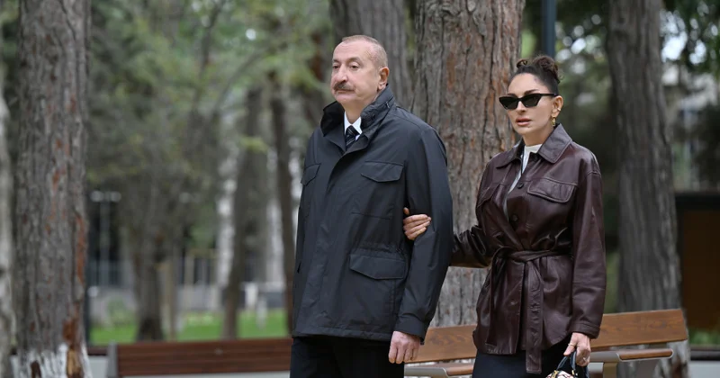 Prezident İlham Əliyev və birinci xanım Mehriban Əliyeva Bakının Nərimanov rayonunda salınan yeni parkın açılışında iştirak ediblər