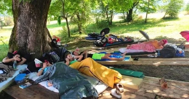 Ver yeyim, ört yatım, gözlə canım çıxmasın...