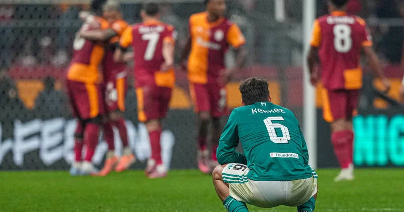 “Qalatasaray” “Liverpul”un himninə sataşdı FOTO