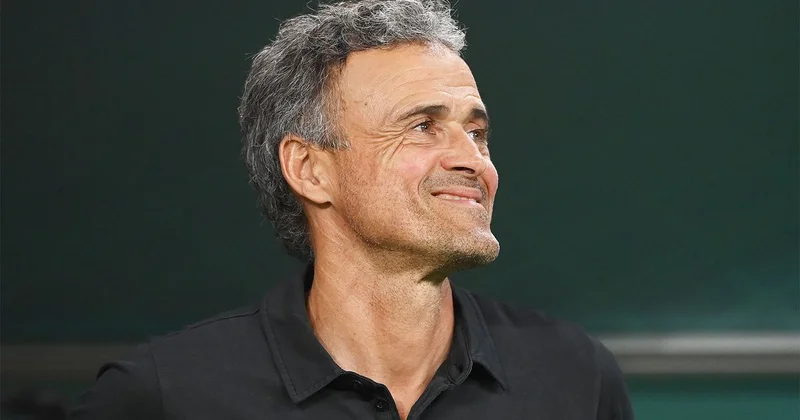 Enrike: “Barselona”nın oynadığı futbolu çox bəyənirəm”