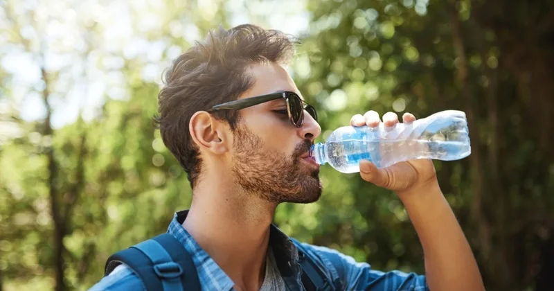 Az su içmək stress hormonunu artırır