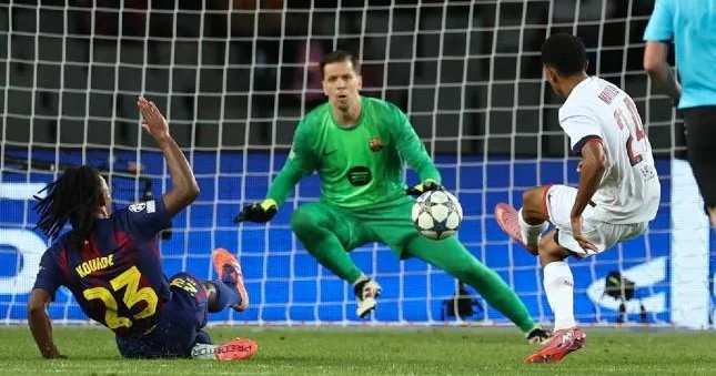 PSJ Barselona ya, Arsenal Olimpiakos a qalib gəldi