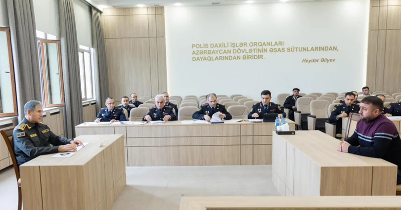 Daxili işlər naziri Sumqayıtda vətəndaşların müraciətlərini dinləyib və sıra baxışı keçirib