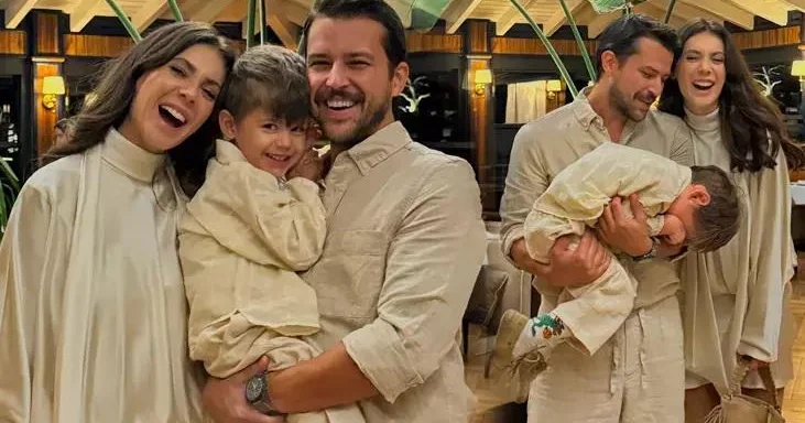 “Minlərlə dəfə şükür” Aktrisa xoşbəxt ailə fotosunu paylaşdı