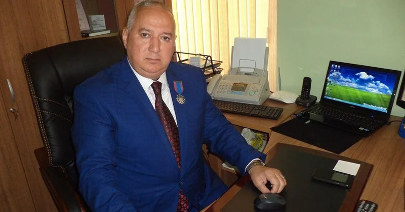 Komada olan direktorun oğlu: “Həkimlər 72 saat vaxt verib”