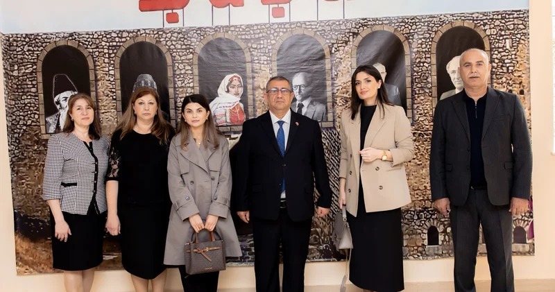 Beynəlxalq Müəllimlər Günü münasibətilə nümunəvi tədbir
