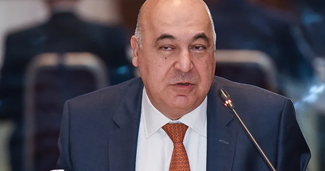Azərbaycanda 3000 yazıçı var