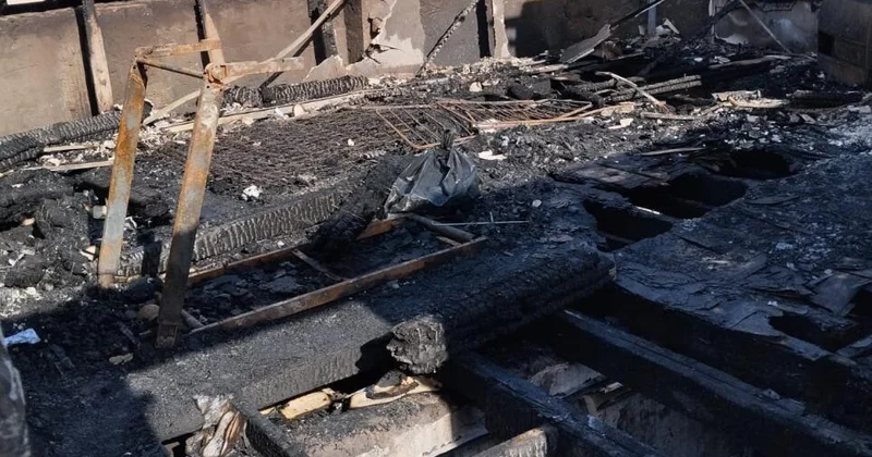 Yandı, indi isə bərpa etməyə icazə vermirlər