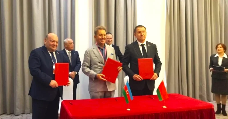 Из Беларуси в Азербайджан будет поставлена коммунальная и пожарная техника (ФОТО)