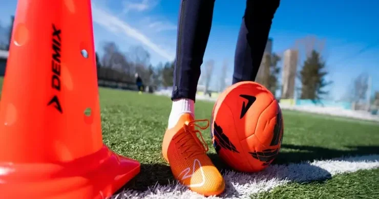 Bakıda dələduzluq edən futbol məşqçisinə HÖKM OXUNDU
