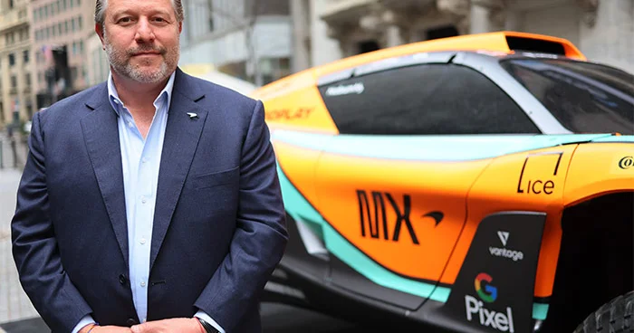 “McLaren” rəhbəri “Formula 1” sayəsində 50 milyon qazandı