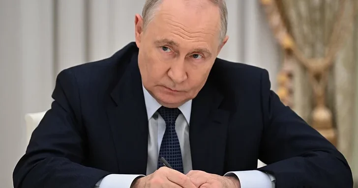 Путин об оружии массового поражения: Ружье на стене обязательно должно выстрелить