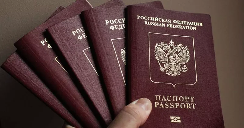 В четырех странах ЕС ограничили прием паспортов РФ