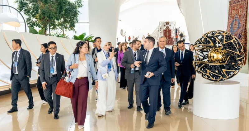 AQEM Media Forumunun iştirakçıları Heydər Əliyev Mərkəzi ilə tanış olublar
