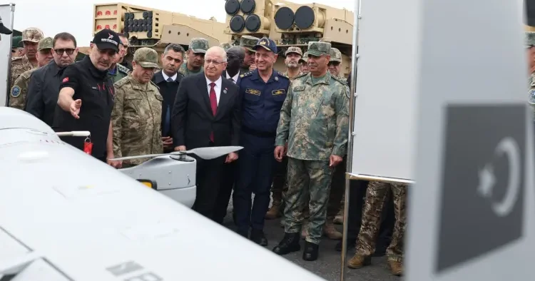 Türkiyənin milli müdafiə naziri Şuşaya gəldi FOTO