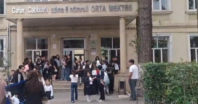Gəncədə məktəb bufetində zəhərlənən şagirdlərin sayı artdı Məktəbdən son görüntü VİDEO