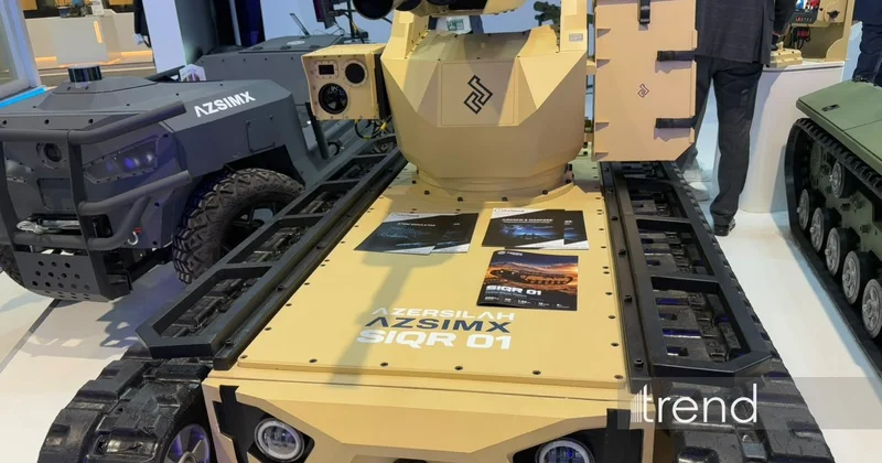 Азербайджан впервые представил на ADEX 2026 беспилотные наземные роботы и вооруженные роботизированные платформы (ФОТО)