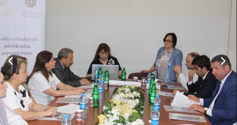 “Bələdiyyə fəaliyyəti problemlər və perspektivlər” layihəsi çərçivəsində Xətai rayonunda tədbir keçirilib