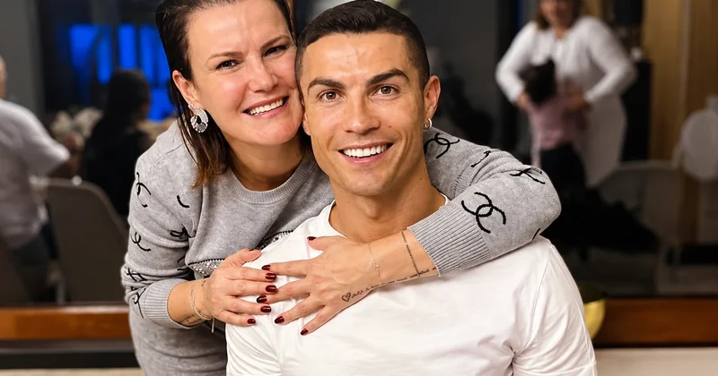 Ronaldunun bacısından sərt mesaj: “CR7, sən daha çoxuna layiq idin!”