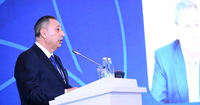 Xələf Xələfov: Dezinformasiyaya qarşı mübarizədə peşəkar medianın rolu xüsusi əhəmiyyət daşıyır