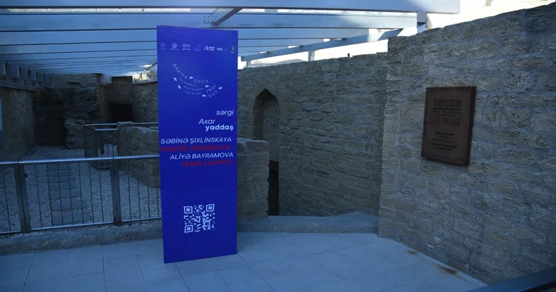 İçərişəhərdə yerləşən XVII əsrə aid Yeraltı hamamda Axar yaddaş adlı sərgi açılıb (FOTO)