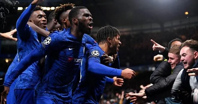 “Çelsi” “Qarabağ”la oyundan öncə derbidə qalib gəldi