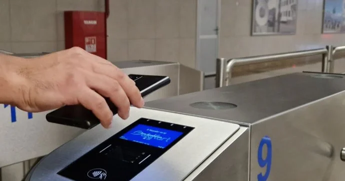Bu metro stansiyalarında bank kartı ilə ödəniş MÜMKÜN OLACAQ FOTO