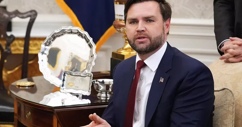 Вэнс подвергся критике за желание обратить жену в католичество