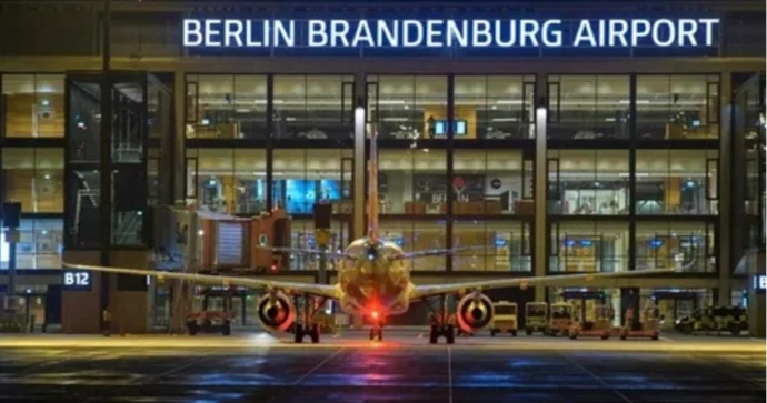 Berlin aeroportunun işi drona görə müvəqqəti dayandı