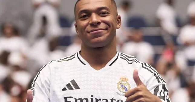 Ardıcıl ikinci dəfə La Liqada ayın oyunçusu seçildi