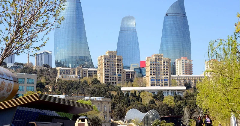 В воскресенье в Баку 20 градусов тепла, северо восточный ветер