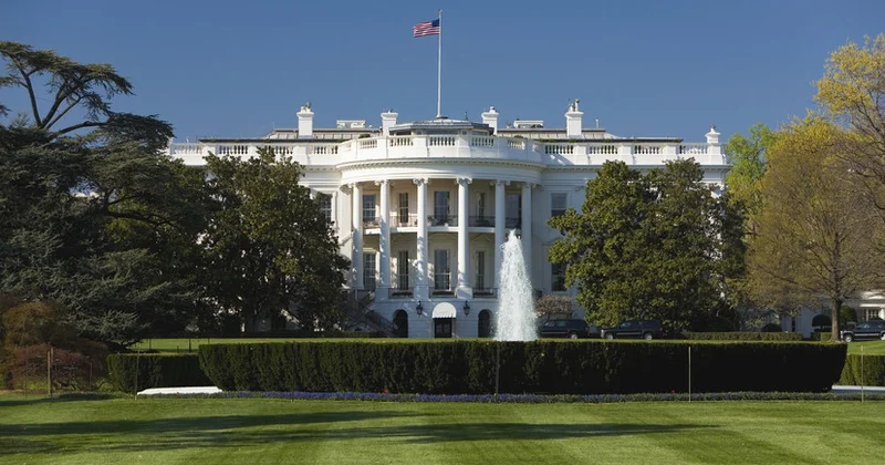 Ağ Ev jurnalistlər üçün giriş qaydalarını dəyişdi