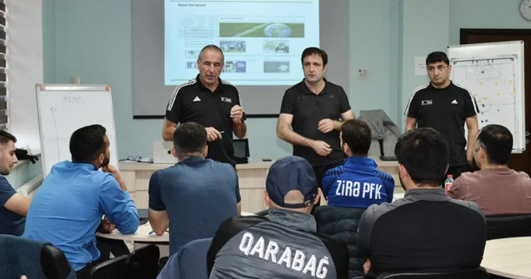 Premyer Liqa klublarının məşqçiləri üçün seminar keçirildi FOTOLAR