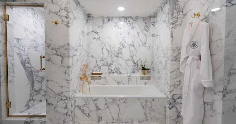 Donald Tramp yeni təmir edilmiş vanna otağını paylaşdı