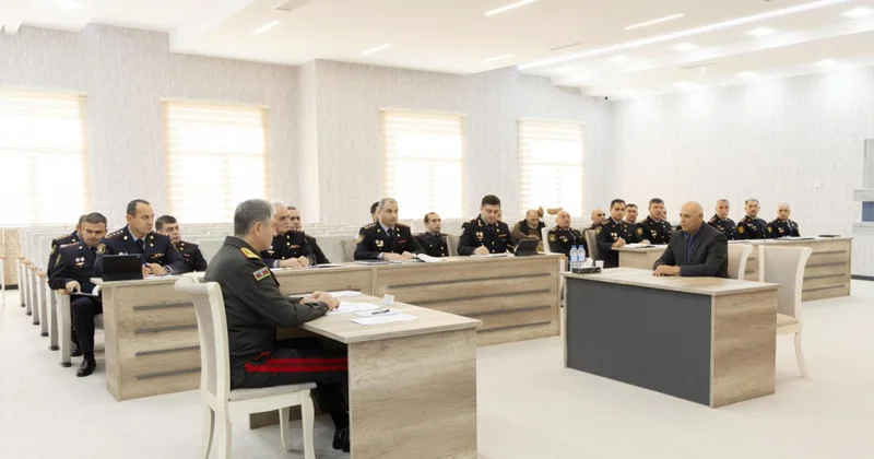 Vilayət Eyvazov Kürdəmirdə şikayətləri dinlədi