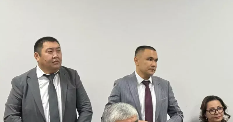 Скандал с чиновниками в Казахстане: отдыхали на пляже в рабочее время Совет по этике ведет разбирательство