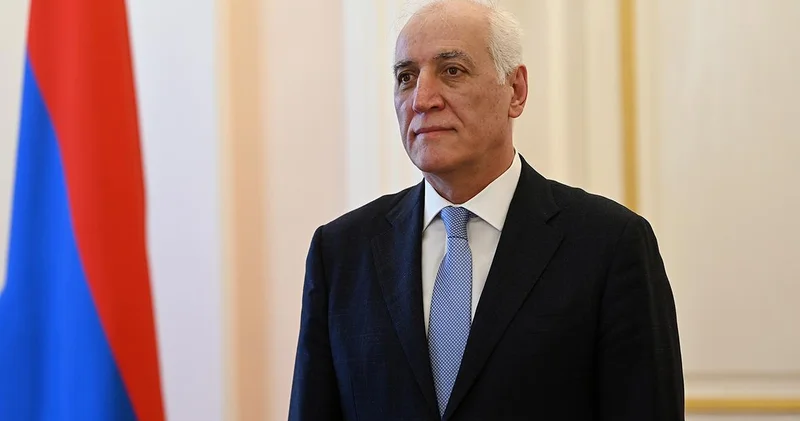 Президент Армении отправился с визитом в Египет Minval Politika