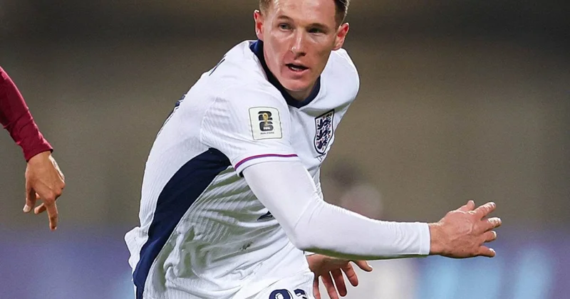 “Mançester Yunayted” “Nottingem Forest”in futbolçusu ilə maraqlanır