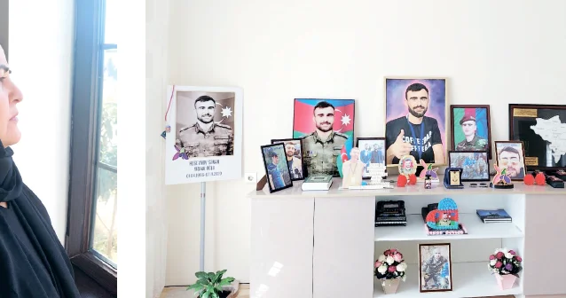 Oğlunu azad torpaqlarda, dalğalanan bayraqda görən ana