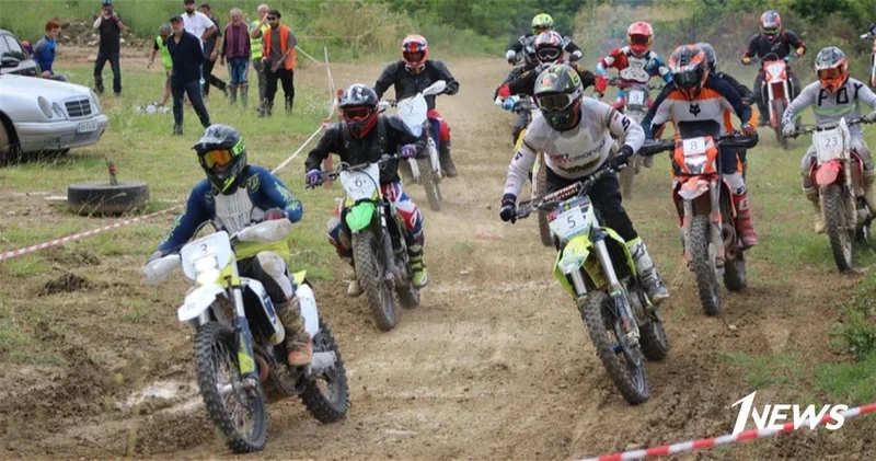 В Баку с этого года будет традиционно проводиться мотокросс, посвященный Дню Победы