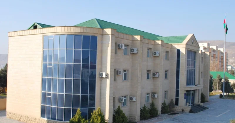 Проверка в Исполнительной власти Гарадагского района Баку произведены аресты