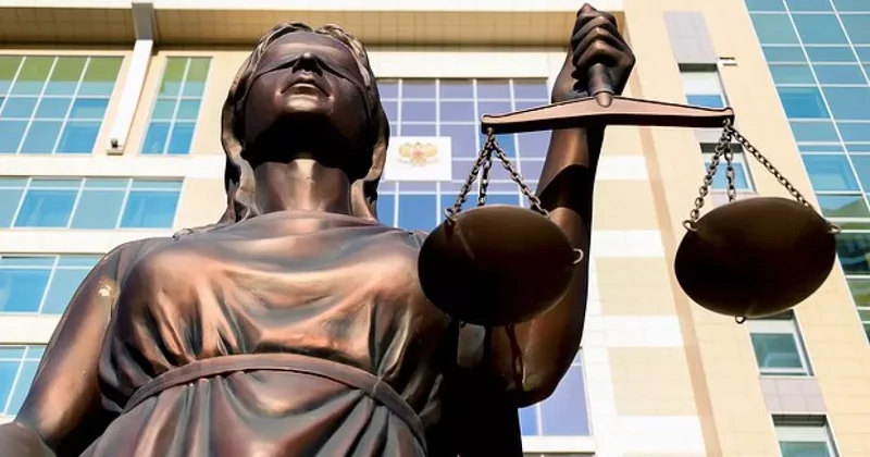 В России Кадырова оштрафовали за свастику