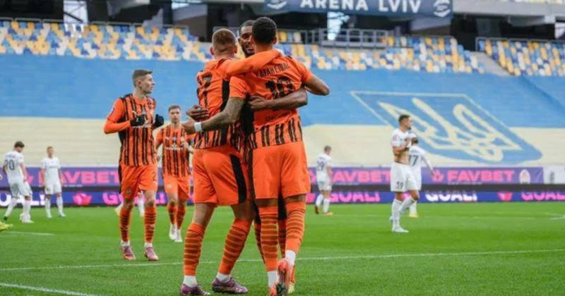 “Şaxtyor”la “Dinamo” yenə turnir cədvəlinin önündə